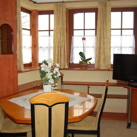 לינה וארוחת בוקר Europa