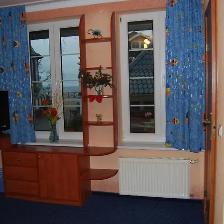 לינה וארוחת בוקר Europa