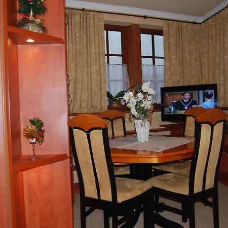 לינה וארוחת בוקר Europa